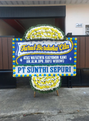 Papan Bunga Duka di Tebing Tinggi Okura